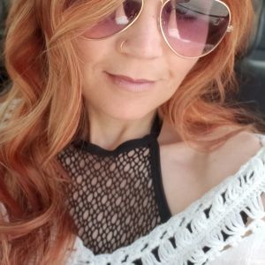 Meet your Posher, April